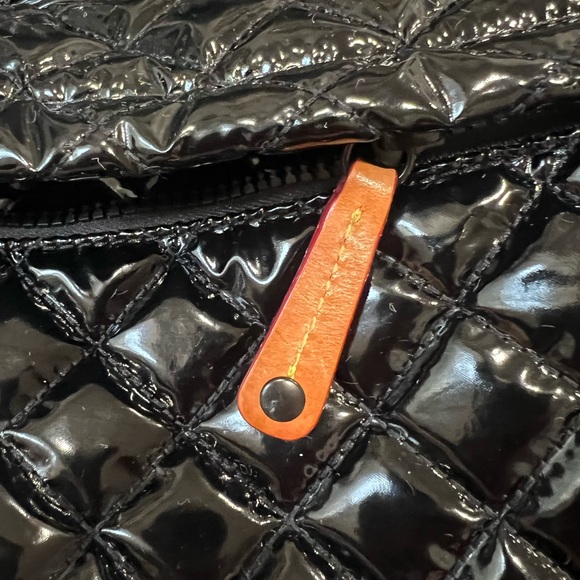 MzWallace Black laquer Quilted Women's Bag top handle
No rips - Picture 7 of 11